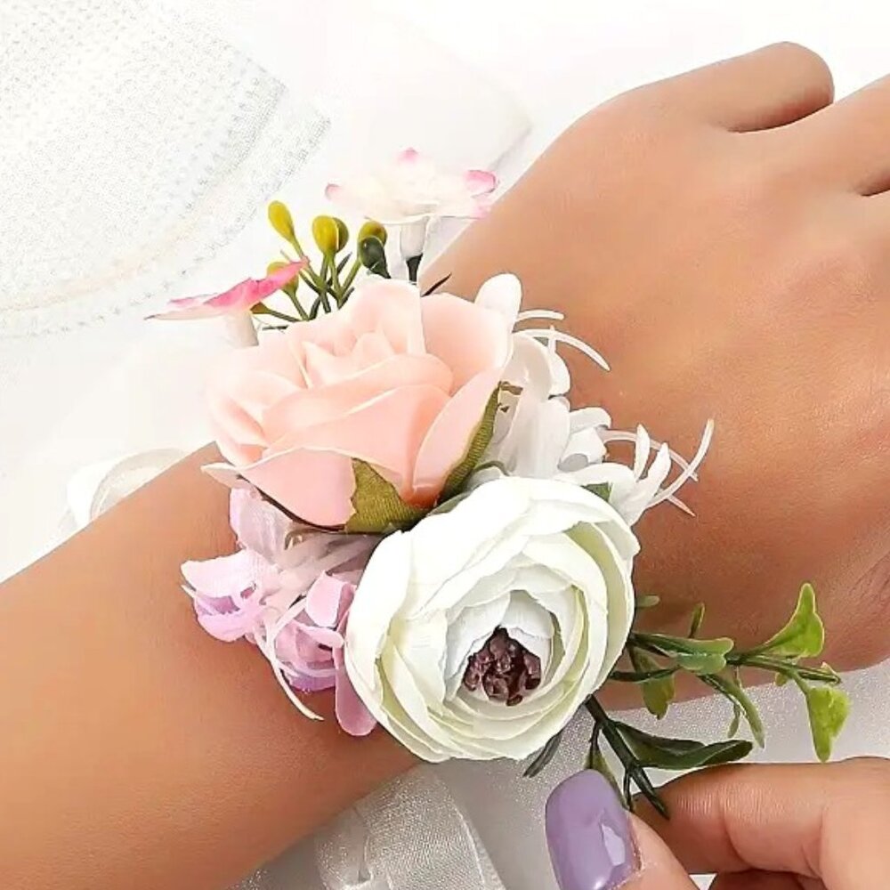 WRISTLET CORSAGE